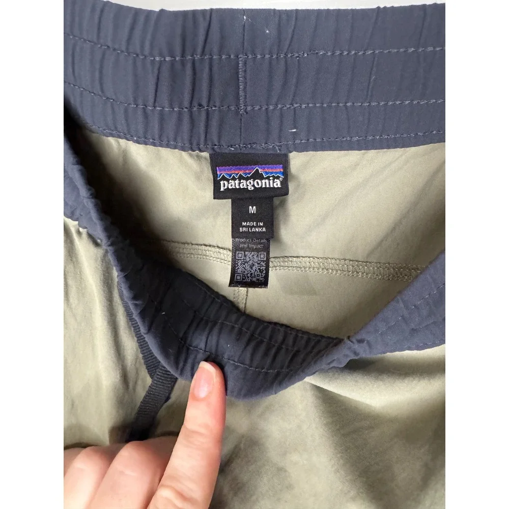 Patagonia Mens Nine Trails Shorts Sage Green Navy Blue Hiking Running Size M